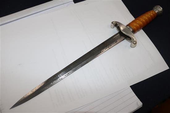 A German Army Officers Presentation dagger, blade engraved both sides